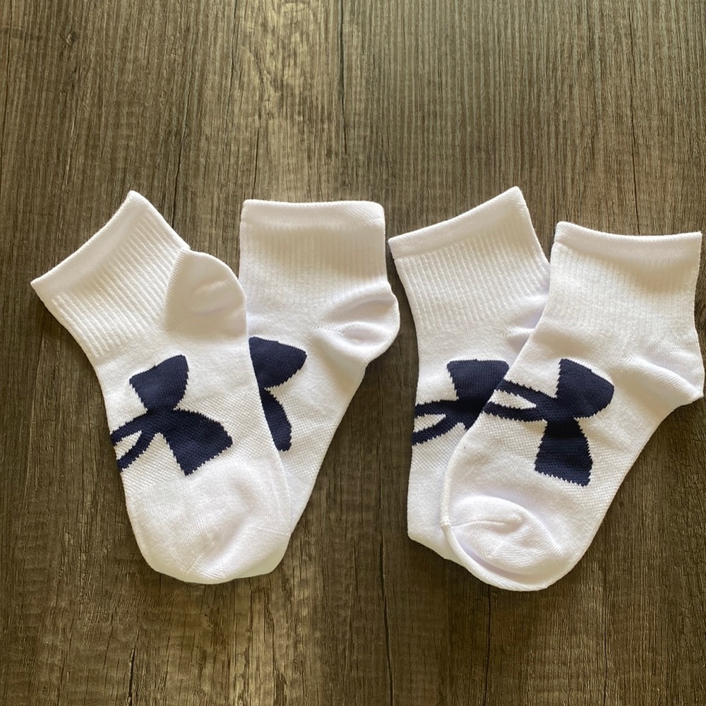 UNDER ARMOUR| 2 pairs of boy’s socks 13.5K-4Y